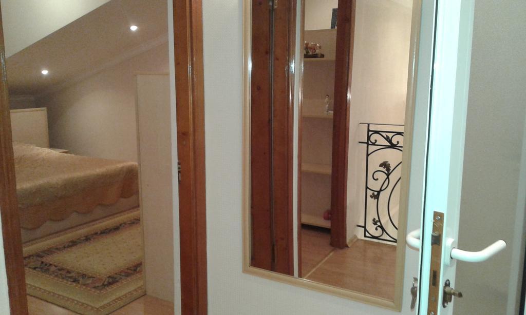 Neftiannikov Avenue Apartment Baku Bagian luar foto